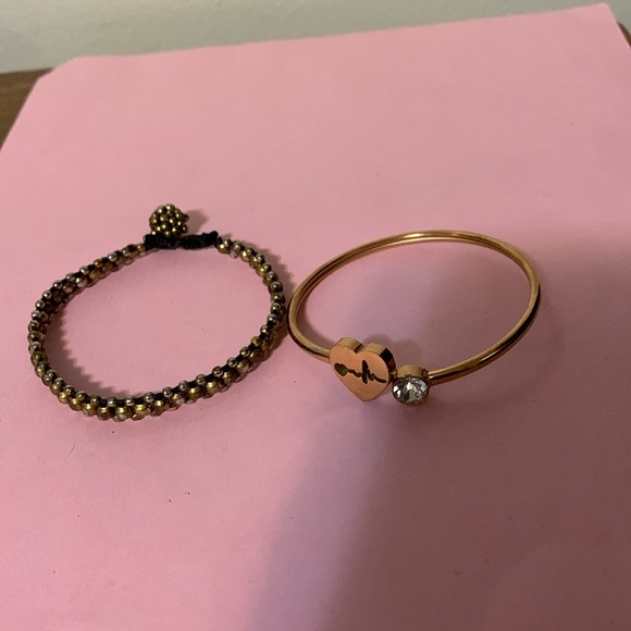 Two bracelets - Picture 5 of 7